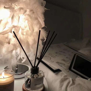 三个黑人和一个白人怎么念
